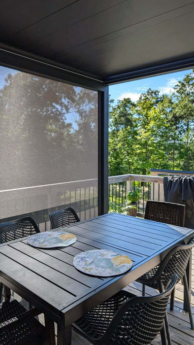 Extended Wind Resistant Screen for Villa Pergola