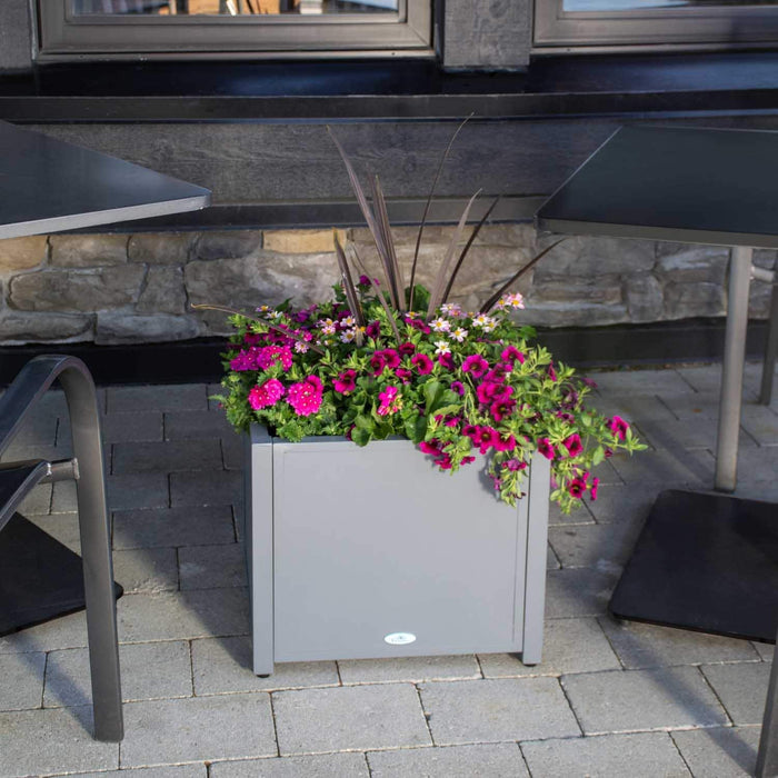 Grapevine Commercial-Grade Aluminum Square Outdoor Planter