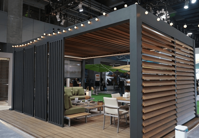 Weatherproof Pergola - Motorized Louver w/ Lighting